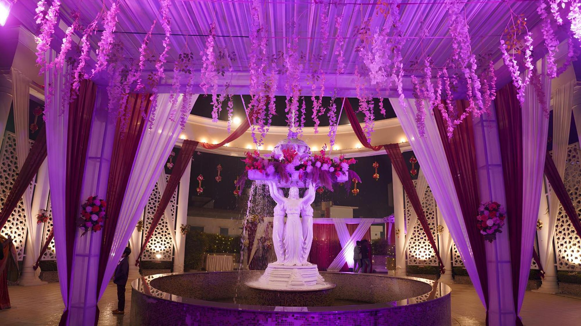 Nirmal Hotel And Resort Bareilly Bagian luar foto