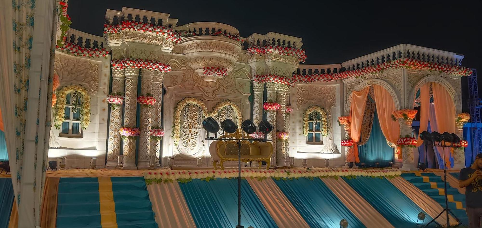 Nirmal Hotel And Resort Bareilly Bagian luar foto