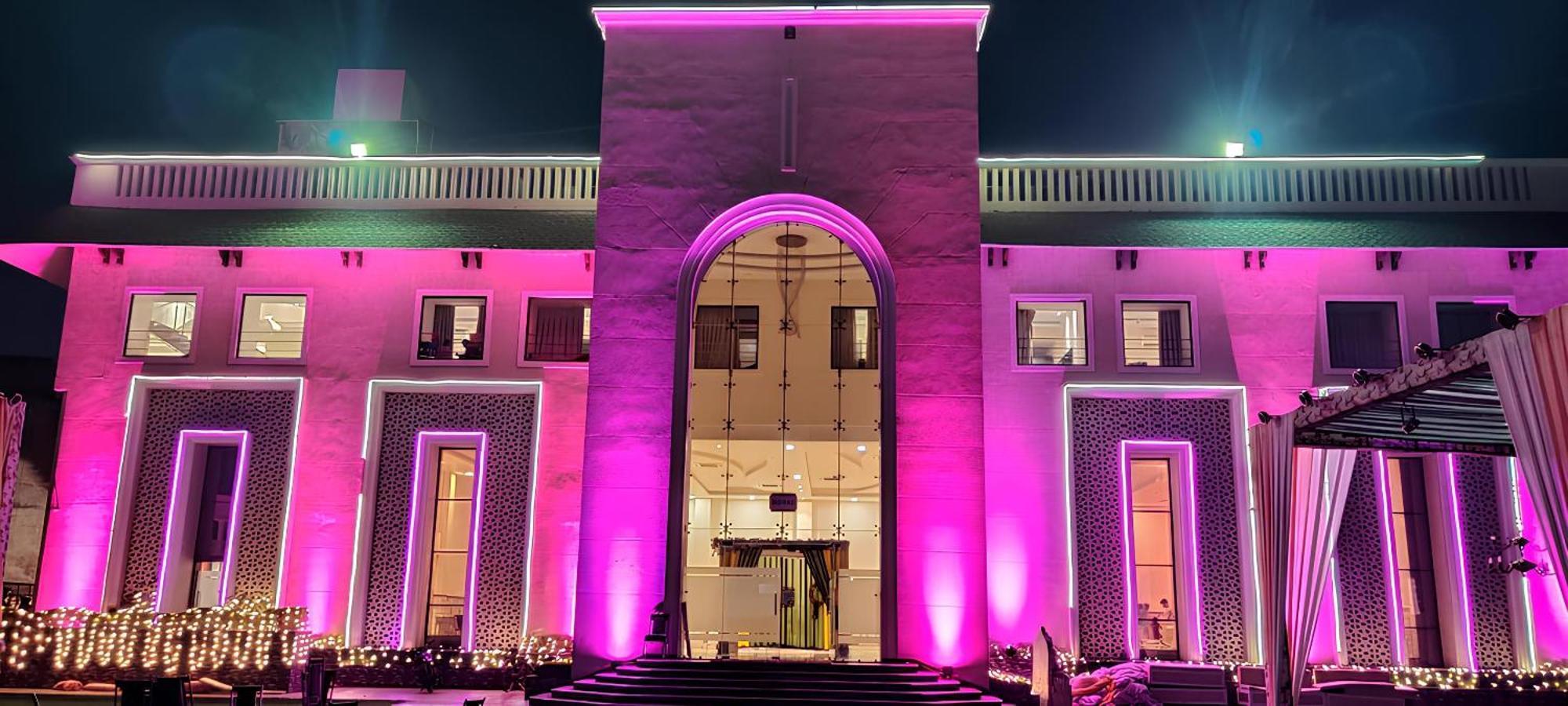 Nirmal Hotel And Resort Bareilly Bagian luar foto